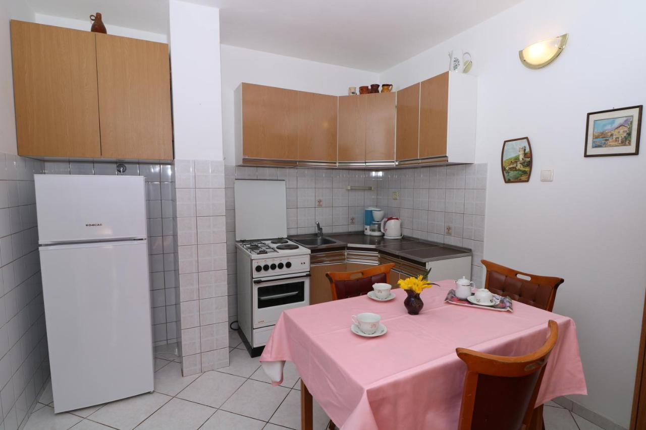 Apartments Magasic With Terrace باشْكا المظهر الخارجي الصورة