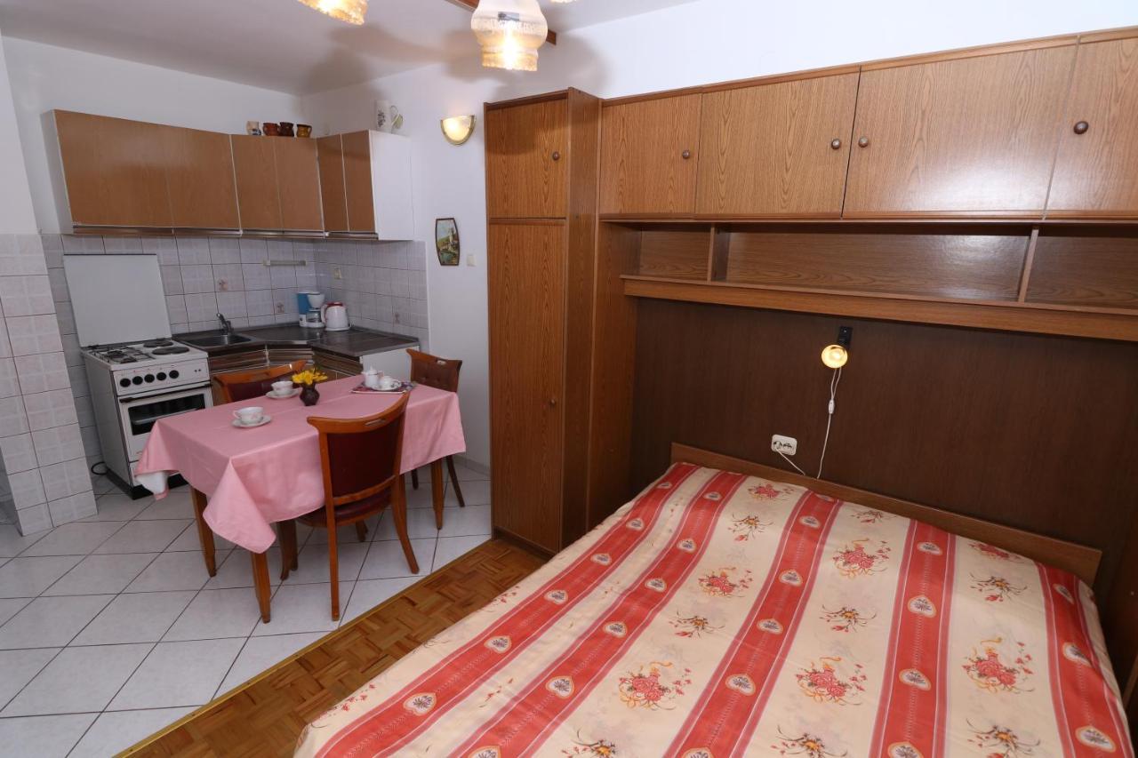 Apartments Magasic With Terrace باشْكا المظهر الخارجي الصورة